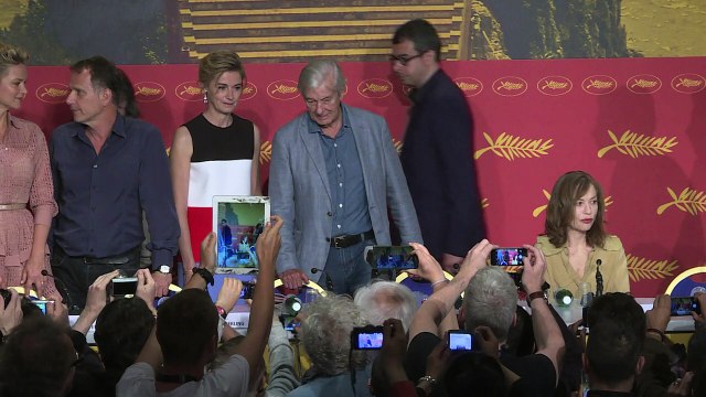 Verhoeven presents new thriller Elle at Cannes festival
