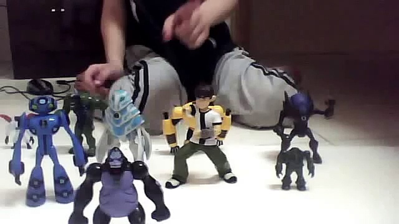 ben 10 ultimate alien toys