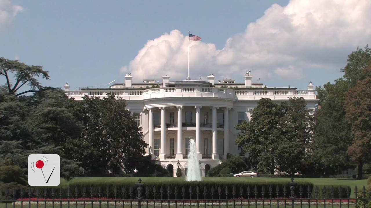 Secret Service Shoots Man With Gun Near White H...