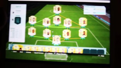PLAYING FIFA 16 ULTIMATE TEAM ON MY TABLET!!!