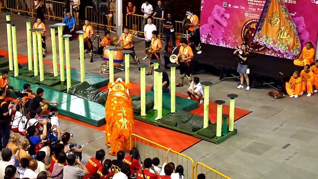 Central CNY International Lion Dance Display Night 2010. (Sunday 24Jan) Part 1