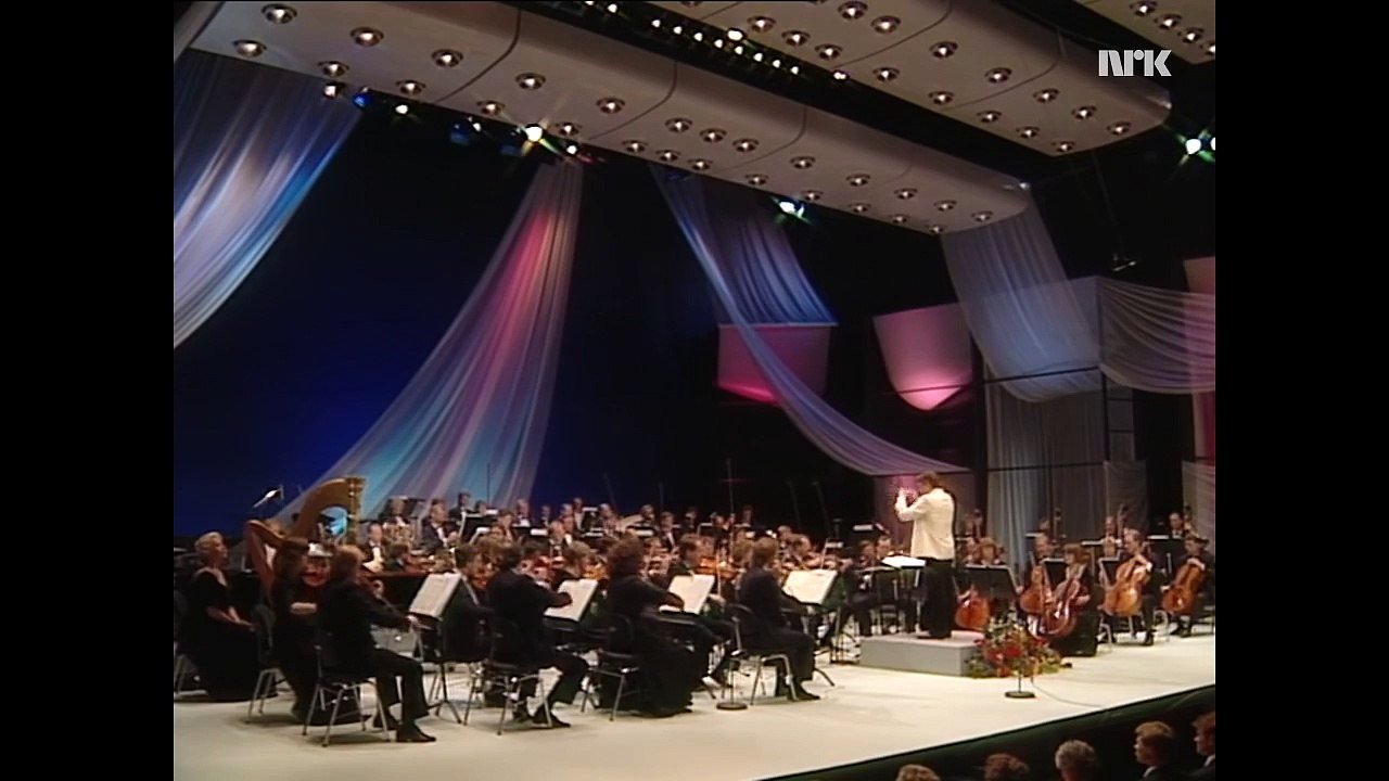 Sissel Kyrkjebø - Solveigs Song (from Peer Gynt, Op 23 by Edvard Grieg)