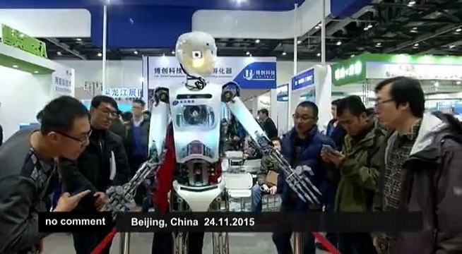 В сети появилось видео со сверхреалистичным женщиной-роботом