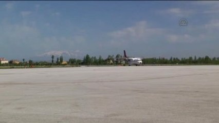 Şemdinli'de Şehit Olan Cuma Akalın'ın Cenazesi Memleketine Uğurlandı