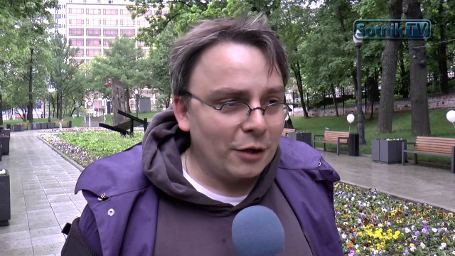 МОСКВИЧИ ПОЩУПАЛИ ДНО КРИЗИСА