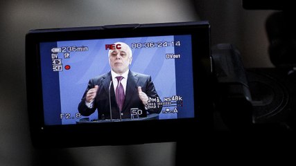 Iraq's media muzzle: A single voice - Listening Post