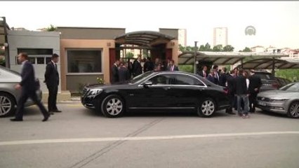 AK Parti Genel Başkan Adayı Yıldırım, Evinden Ayrıldı