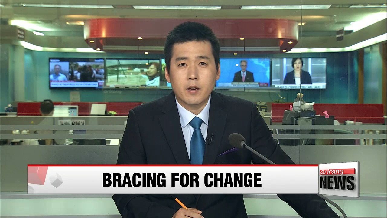 Half of top 100 listed companies downsize in 2016