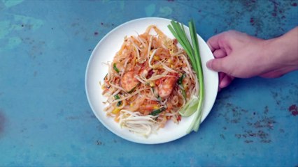 Video herunterladen: Cette assiette avale le gras et les calories de votre repas ! Parfait pour votre régime...