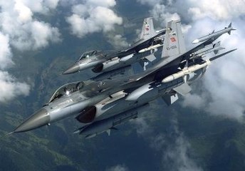 TSK Kuzey Irak'ı Vurdu! 30 Terörist Öldürüldü