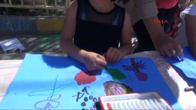 Hakkari Kamer Hakkari'de Çocuk Şenliği Yaptı