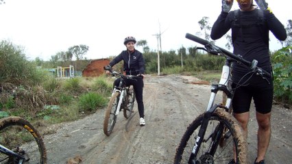 Bicicleta Soul, SLI 29, amigos, amigas, família, 21 bikers, 38 km de trilhas vespertinas e noturnas, Tremembé, SP, Brasil, Rio do Paraíba do Sul, várzeas e estradas vicinais, 2016
