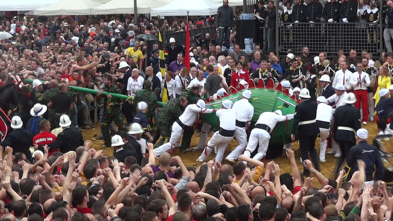 Doudou 2016 à Mons