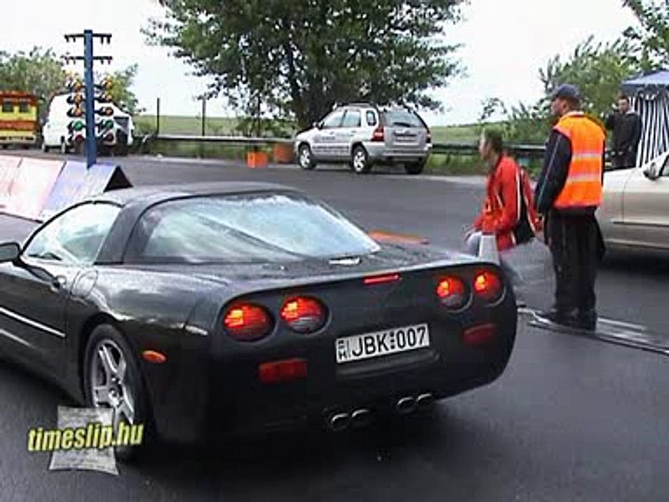 Mercedes S 600 Brabus Vs. Chevrolet Corvette