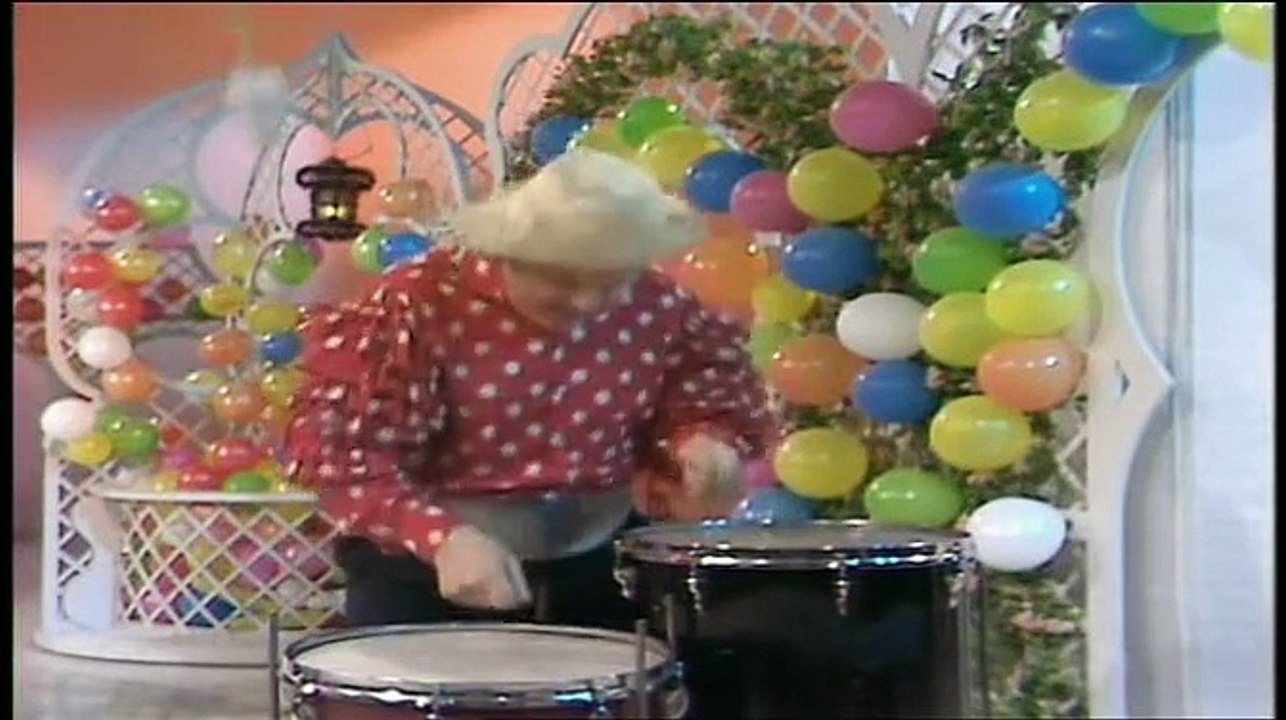 BENNY HILL 5