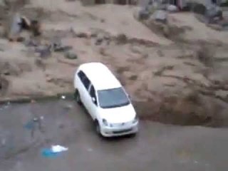 WhatsApp Accident Video - Innova Car Flowing In Water - Funny Whatsapp Video | WhatsApp Video Funny | Funny Fails | Viral Video