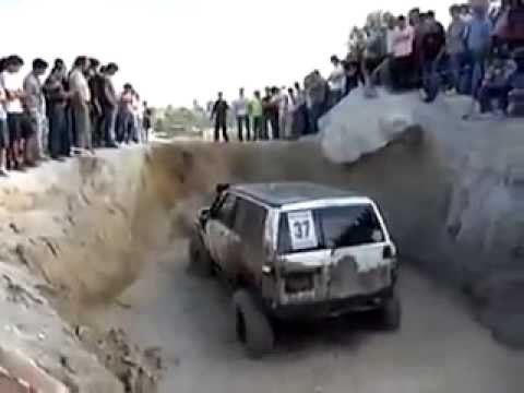 Whatsapp Amazing Stunt Video - Car climbing up mountain stunt - Funny Whatsapp Video | WhatsApp Video Funny | Funny Fails | Viral Video