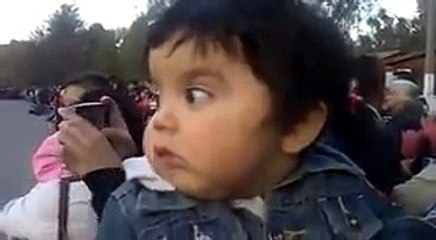 WhatsApp Cute Baby - Awww soo sweett - Funny Whatsapp Video 2016 | WhatsApp Video Funny 2016 | Funny Fails 2016 | Viral Video