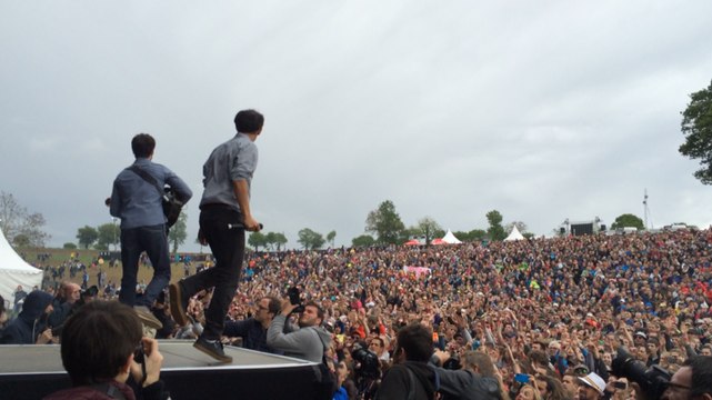 Boulevard des airs enflamme les Papillons de Nuit
