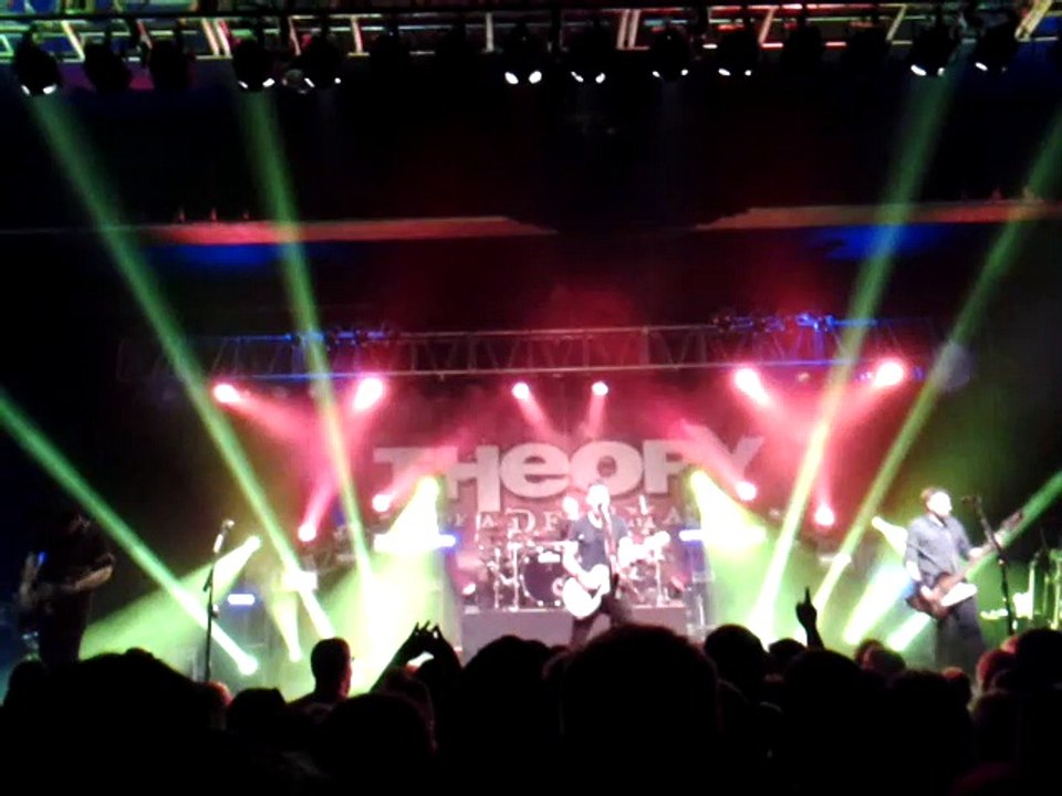 Theory of a Deadman LIVE: Gentleman