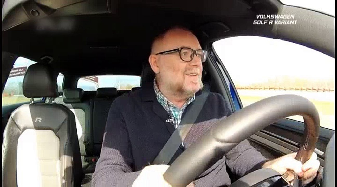 VW Golf R Variant