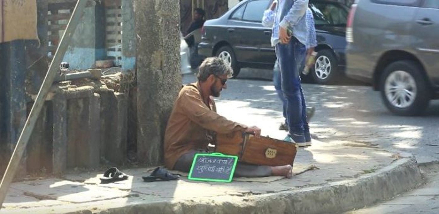 When Sanu Nigam A Roadside Singer