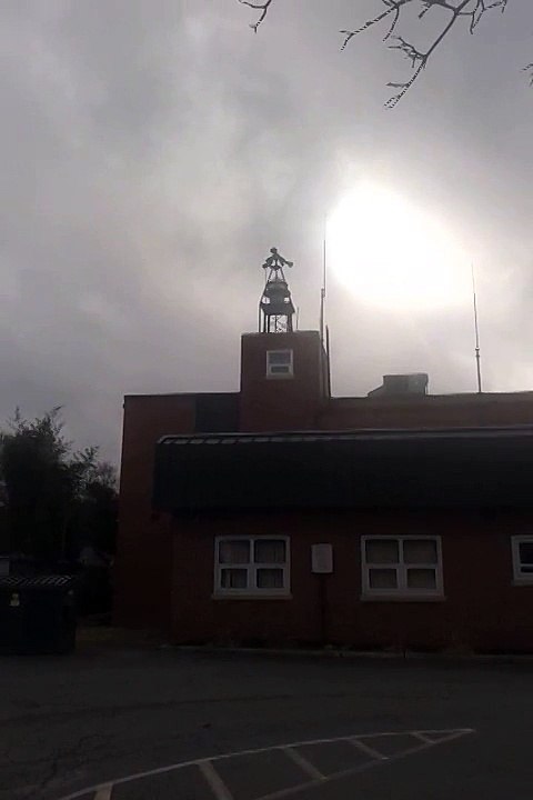 Uniondale, NY Fire Department Station #1 Federal Signal Model 5 Siren - 12PM Test - 12/23/14