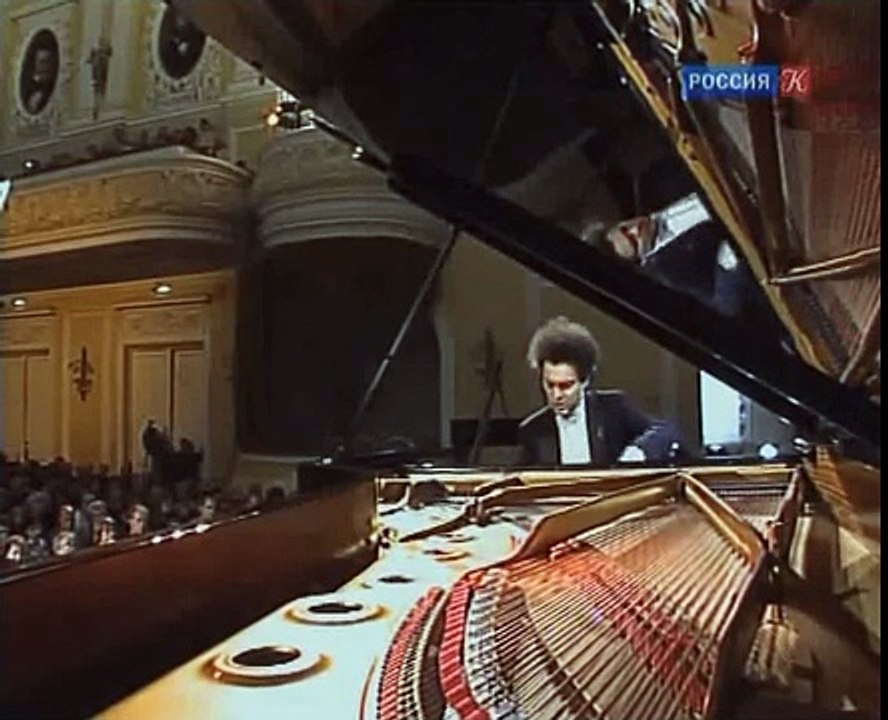 Evgeny Kissin plays 8 Chopin Etudes op. 10 & op. 25 - video 2009