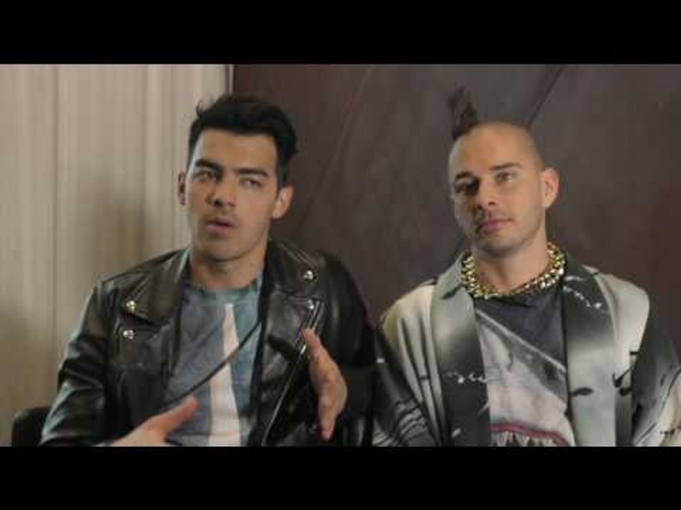 DNCE wil de nieuwe Rolling Stones worden