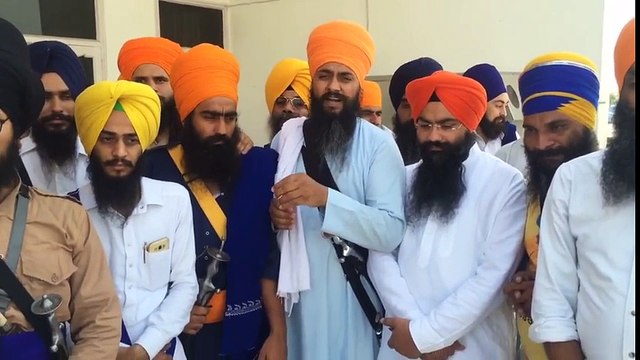 Sikhs Vow to Stop Hindu Extremists Shiv Sena March Through Punjab on 25 May (Viral VidZ)