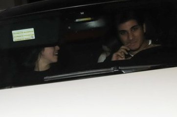 Zehra Çilingiroğlu, Sabaha Karşı Erkek Arkadaşıyla Görüntülendi