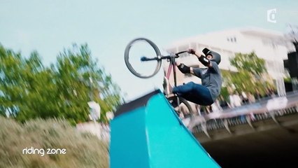 Tricks Slow-Motion : le Superflip par Antoni Villoni - #RidingZone