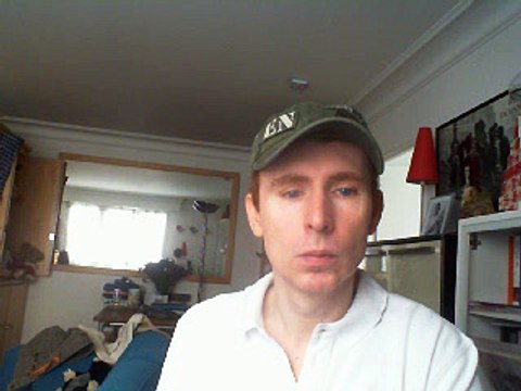 Wiwi égratigne fais le pas de Nicanor Pol