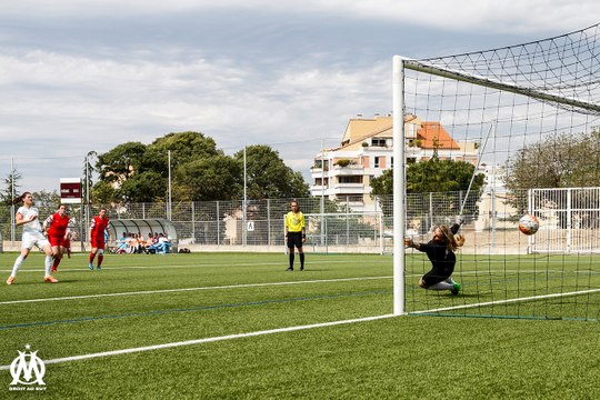 D2 féminine - OM 7-0 Nivolas Vermelle : le but de Caroline Pizzala (40e sp)