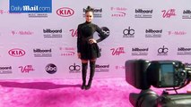 Jessica Alba is cute in black at 2016 Billboard Music Awards