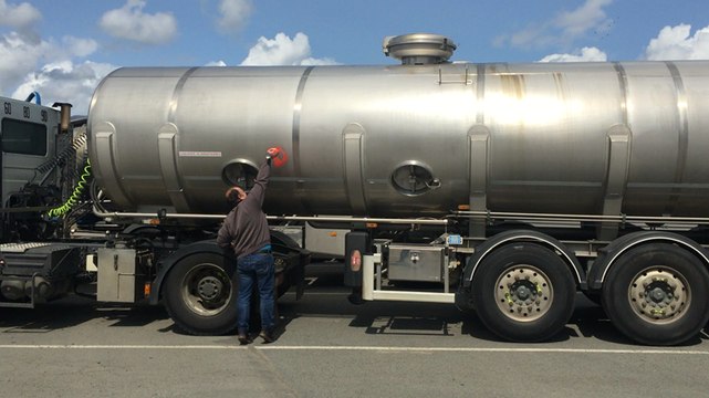 Action des producteurs laitiers à la Sodiaal