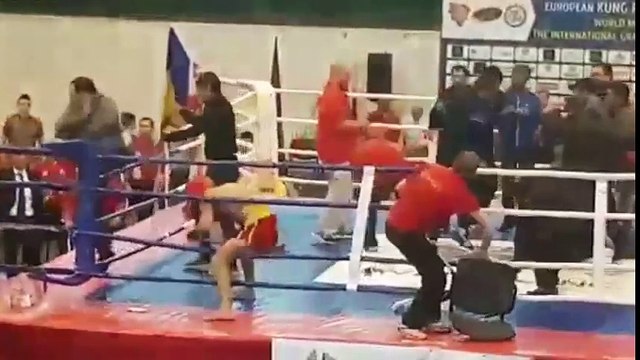 Kung Fu contagioso: ¡Batalla campal de todo el estadio!