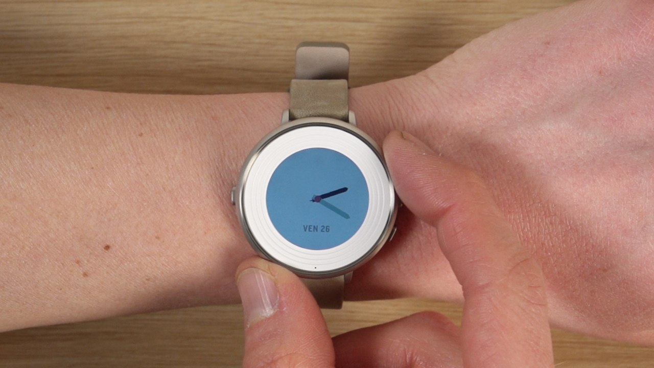 Montre connectée - Prise en main de la Pebble Time Round