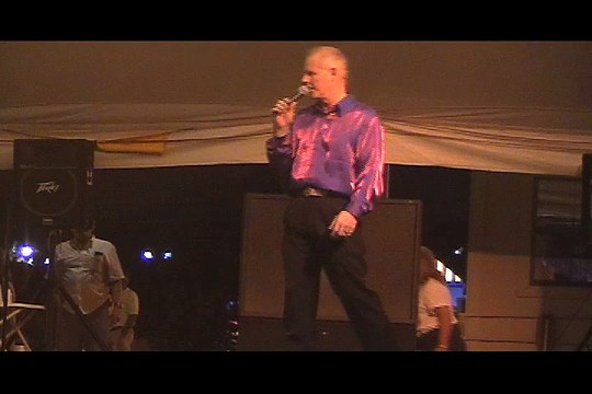 Chris Drummond sings 'Paralyzed' Elvis Week 2006