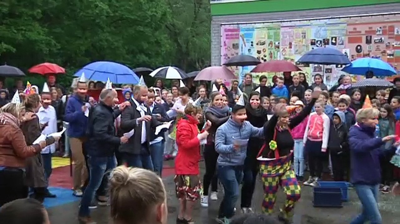 Feestelijke start van vijftigjarige jubileum Brederoschool in Stad - RTV Noord