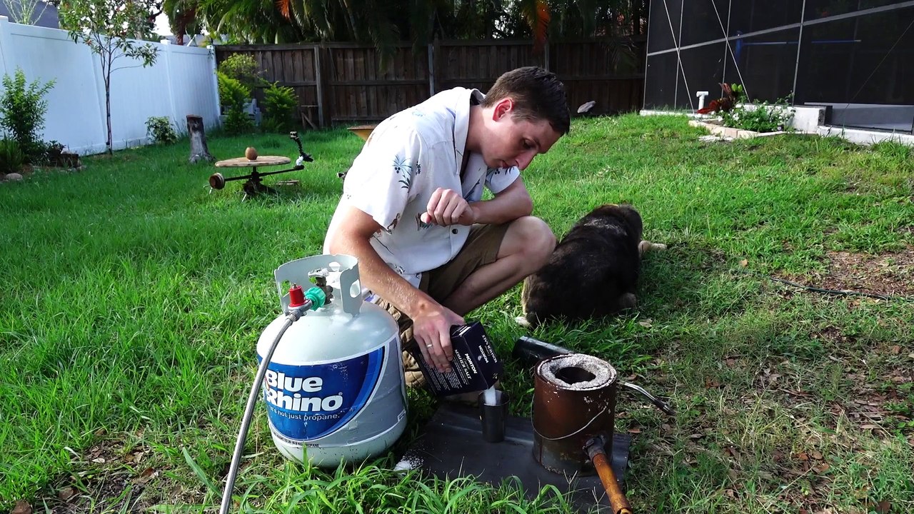 Exploser des pastèques avec du sel fondu porté à ébullition