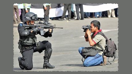 Crazy Poses to get the perfect shot