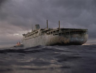 5 Creepy Real Life Ghost Ships!