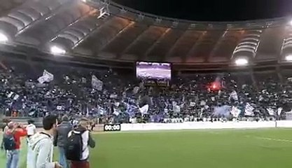LO STADIO CANTA L'INNO - LALAZIOSIAMONOI