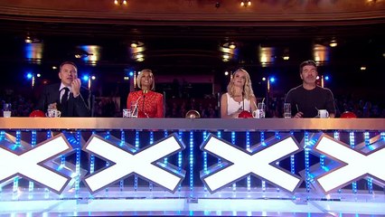 شاب أمريكي سخروا منه لجنة التحكيم المواهب فأبهرهم الشاب المعجزة 2016