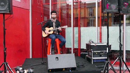 À Nancy, Valentin Vierling chante "Tu seras" pour Marie Mosser, victime de l'attentat du Bataclan