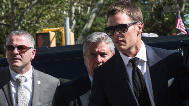 Tom Brady requests rehearing in Deflategate case