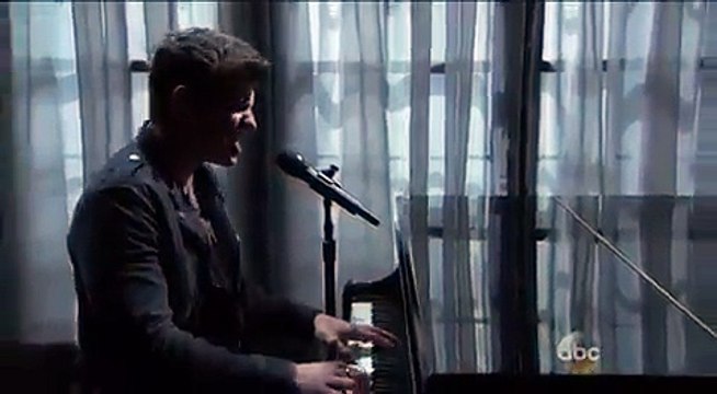 Shawn Mendes Performs 'Stitches' at Billboard Music Awards