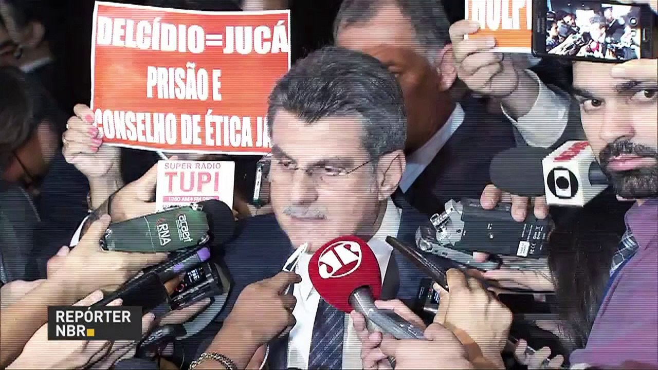 Jucá volta ao Senado