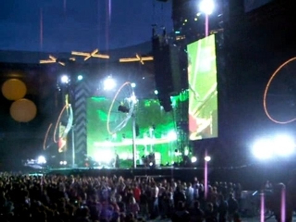 Muse live Parc des Princes - Apocalypse Please